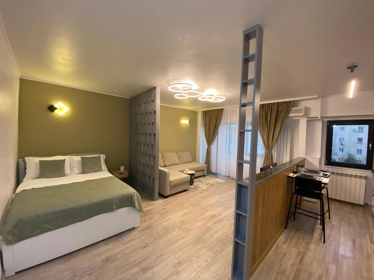 Lovely Studio In The City Center Of Букурещ Екстериор снимка